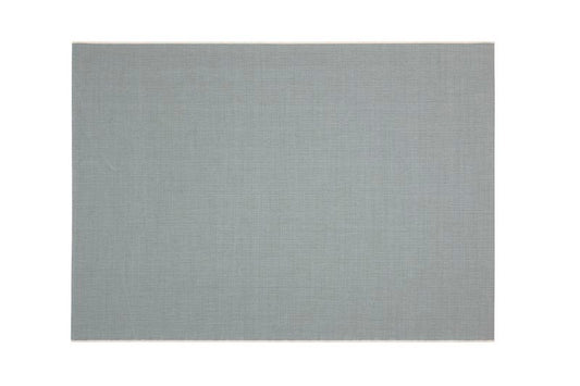 Dies ist der Dotty Teppich in der Farbe Blau. Alle Teppiche von Brom-Living sind äusserst robust und auch wasserdicht.