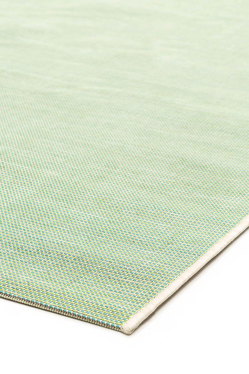 Dies ist der Dotty Teppich in der Farbe Limette. Alle Teppiche von Brom-Living sind äusserst robust und auch wasserdicht.