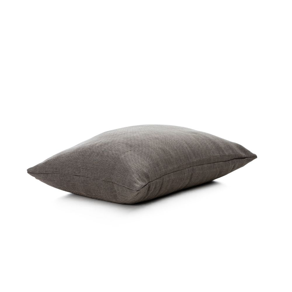 Dies ist das Kissen XL in Grau von Brom-Living.
