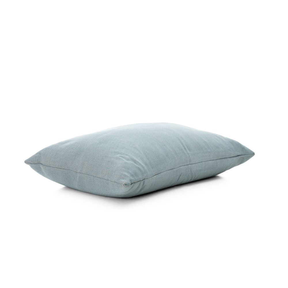 Dies ist das Kissen XL in Pastellblau von Brom-Living.