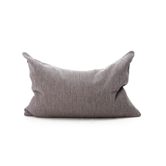 Dies ist das Kissen XL in Pflaume von Brom-Living.