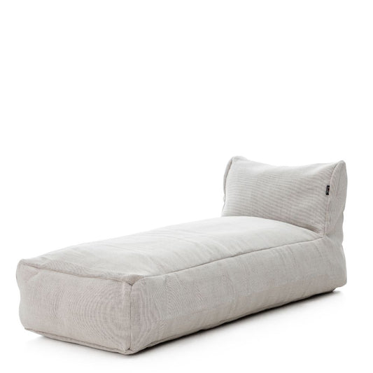 Dies ist der Long Chair Sessel in Weiss von Brom-Living.