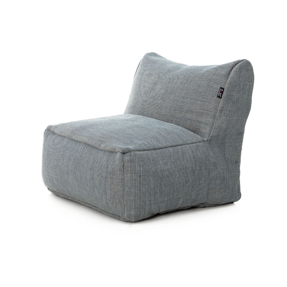 Dies ist der Medium Sessel von Brom-Living in der Farbe Navyblau