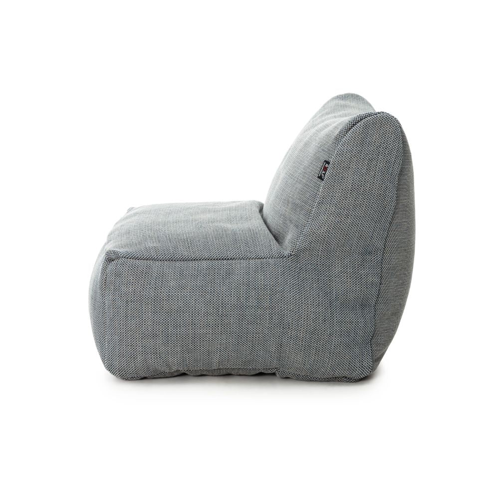 Dies ist der Medium Sessel von Brom-Living in der Farbe Navyblau