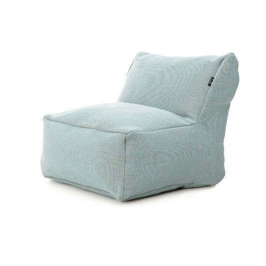 Dies ist der Medium Sessel von Brom-Living in der Farbe Pastellblau