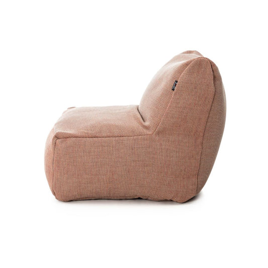 Dies ist der Medium Sessel von Brom-Living in der Farbe Terrakotta