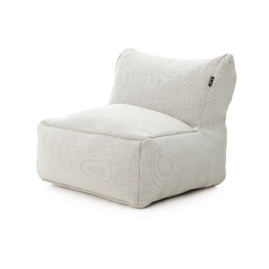 Dies ist der Medium Sessel von Brom-Living in der Farbe Weiss