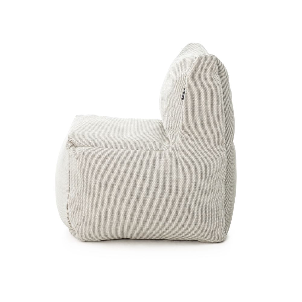 Dies ist der XL Sessel von Brom-Living in der Farbe Weiss