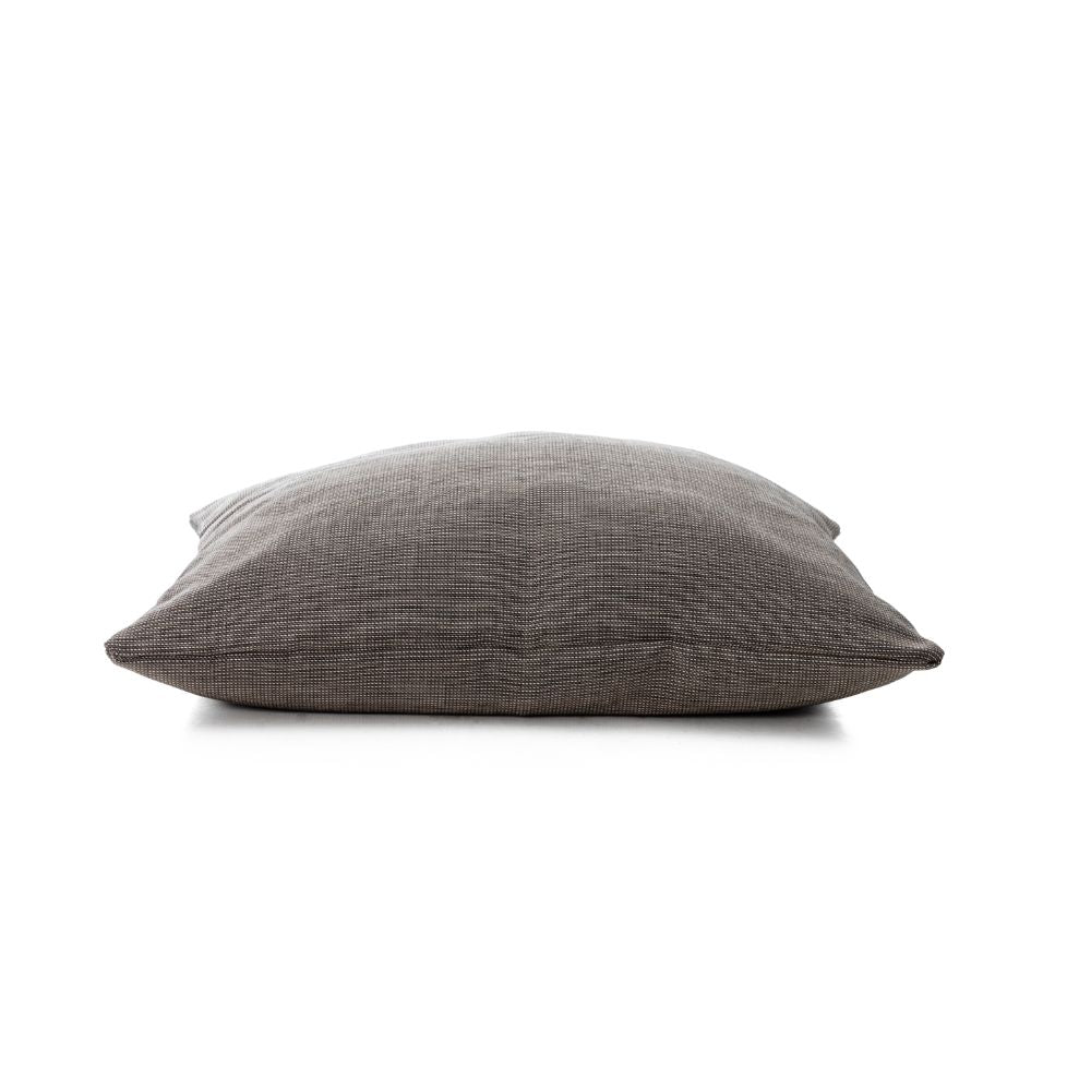 Dies ist das Kissen Big in Grau von Brom-Living.