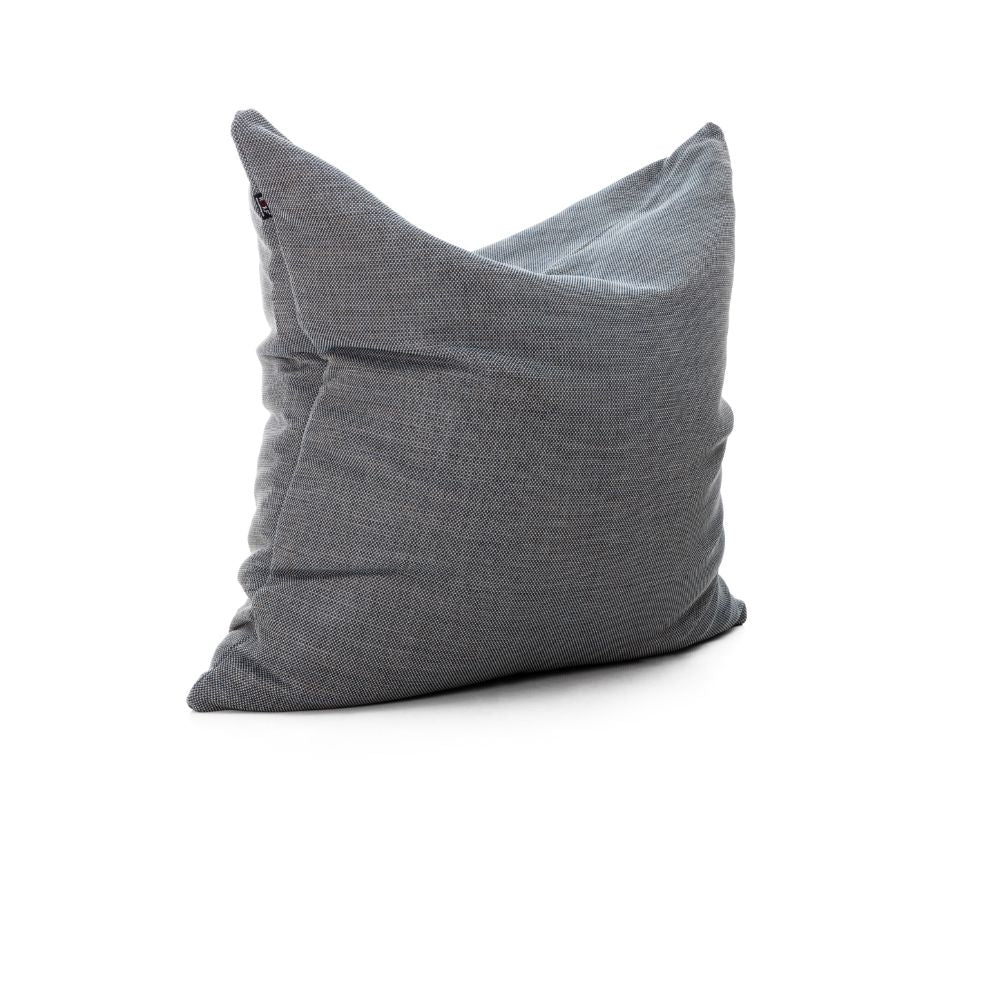 Dies ist das Kissen Big in Navyblau von Brom-Living.