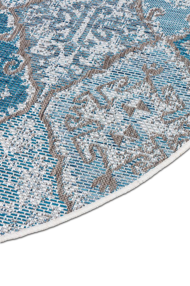 Dies ist der Brighton Teppich Rund in der Farbe Blau. Alle Teppiche von Brom-Living sind äusserst robust und auch wasserdicht.