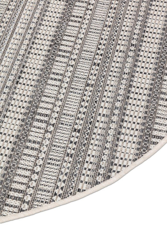 Dies ist der Zulu Teppich Rund von Brom-Living in Silber